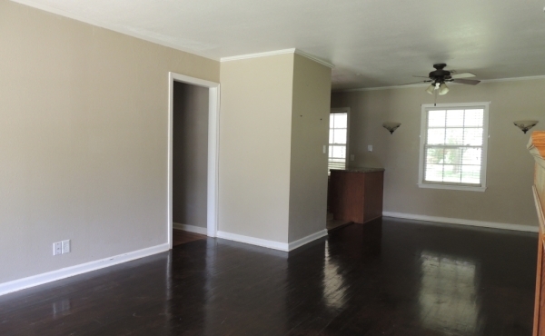 17 Living Room #1 17 Living Room #1